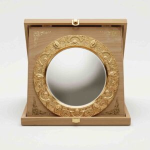Wooden Crest 002