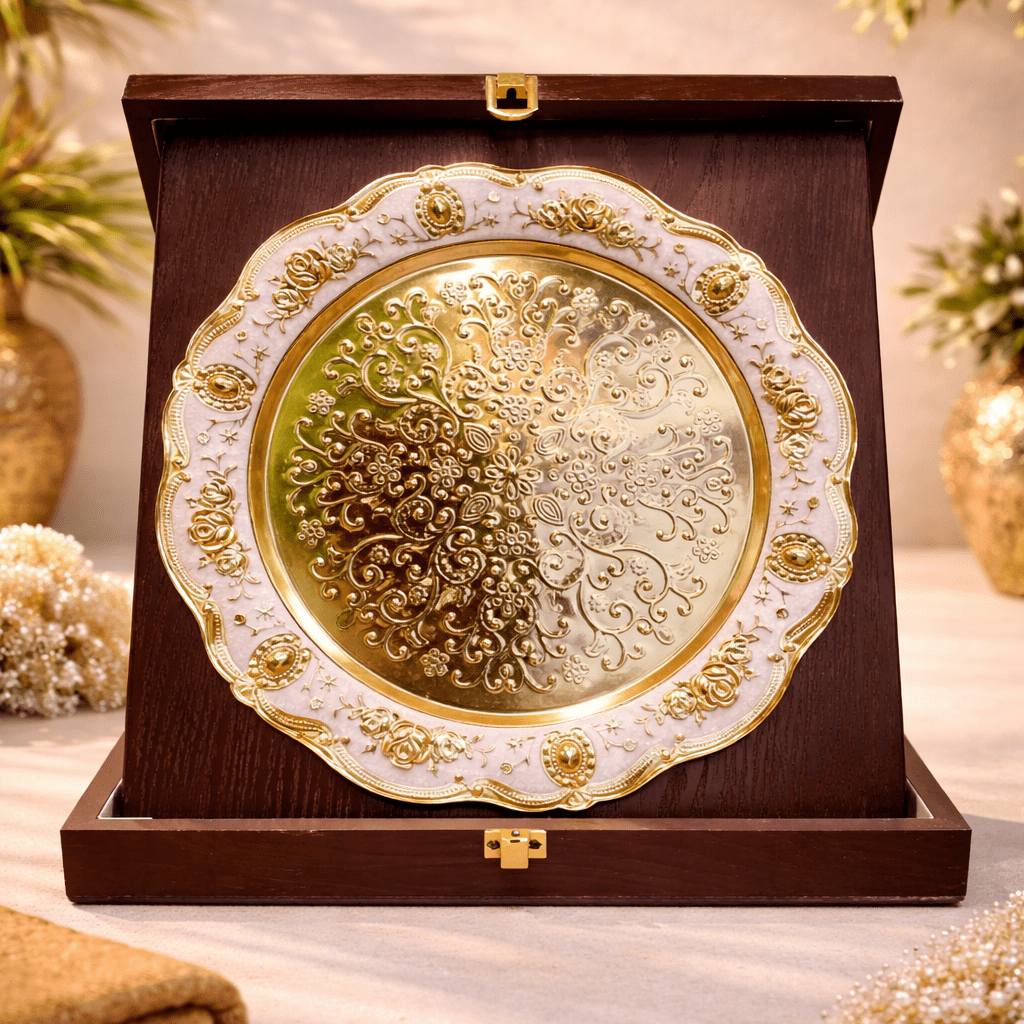 চায়না উডেন বক্স এন্ড মেটাল প্লেট ক্রেস্ট