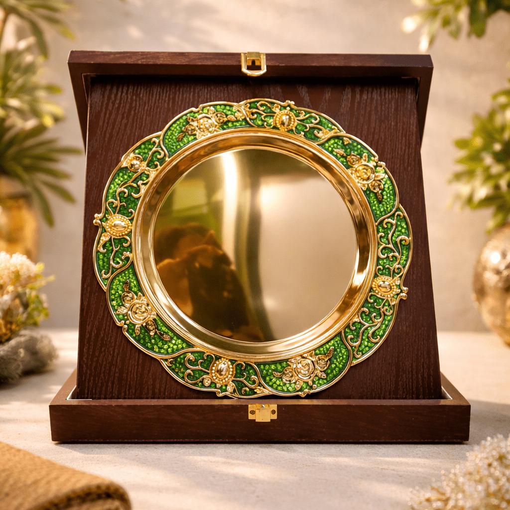 চায়না উডেন বক্স এন্ড মেটাল প্লেট ক্রেস্ট